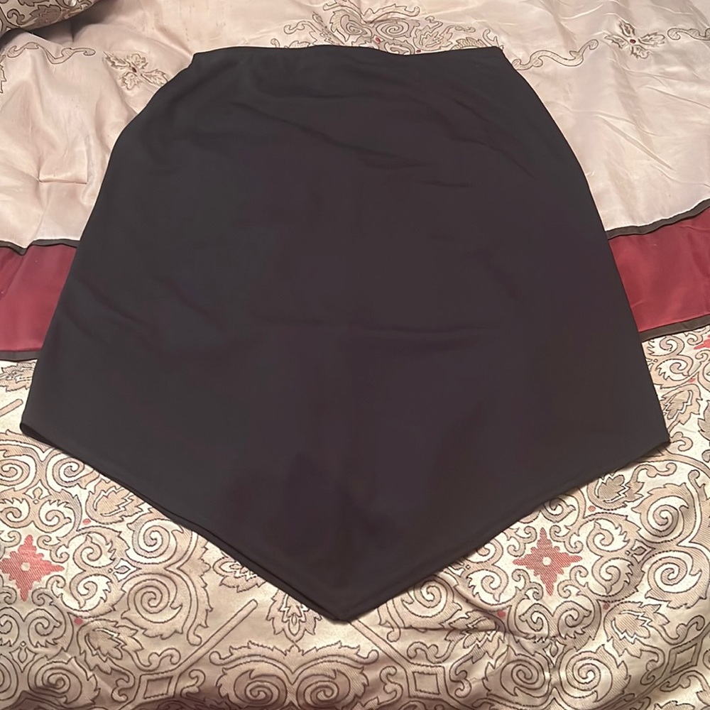 Exact change black skirt